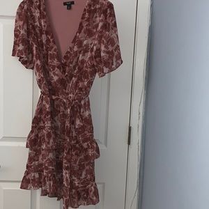 Beautiful floral print dress with slip. by Simply Vera Vera Wang.